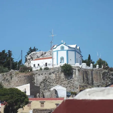 Zoe * Symi